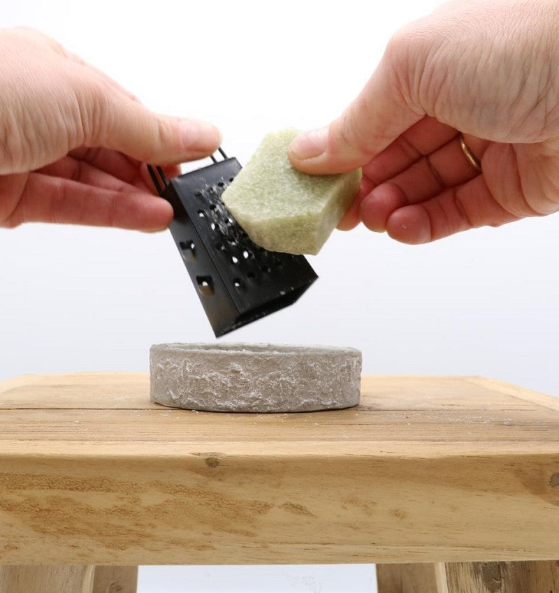 piatto in cera per cemento grigio scuro Ø8 x H2 cm (12 pz) [IFS-36051]