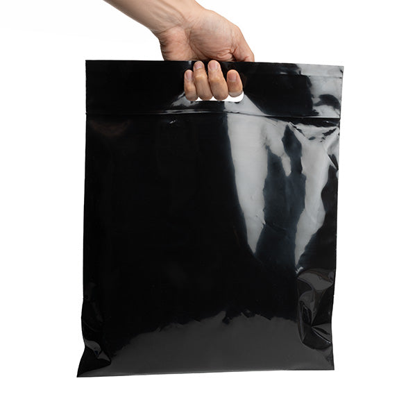 Sachet noirs à zip avec poignée s 22,9x8,2x18,4cm (100 Pièces) [ZH13BK5] LIQUIDATION