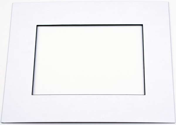 Passe partout Blanc/Noir 19 x 24cm pour le découpage intérieur. 27.9 x 35.6cm (10 Pièces) [MS20200]