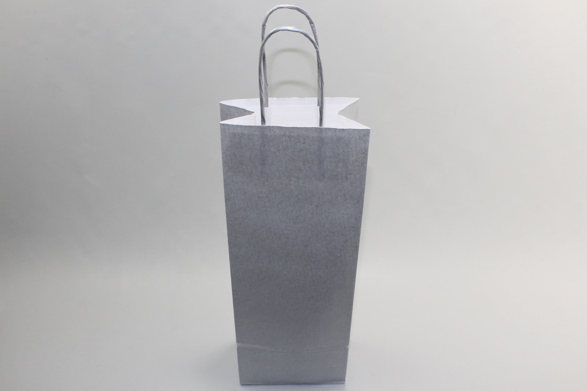 Sac à bouteilles en papier kraft argent 110 g/m 14x8x39 cm (50 pcs) [PAWF1439SI]