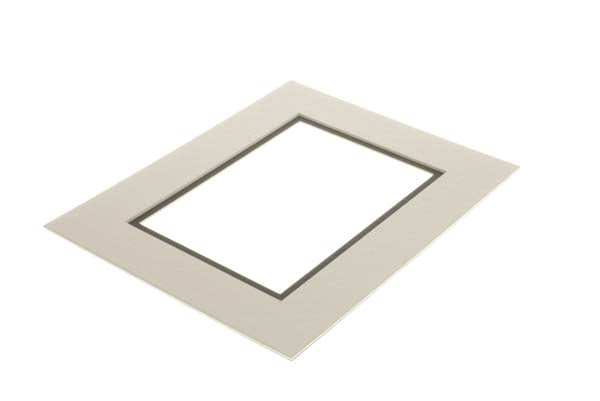 Double Passe Partout Blanc/Vert Foncé 27 x 34cm pour le découpage intérieur. 40.6 x 50.8cm (10 Pièces) [MD20209]