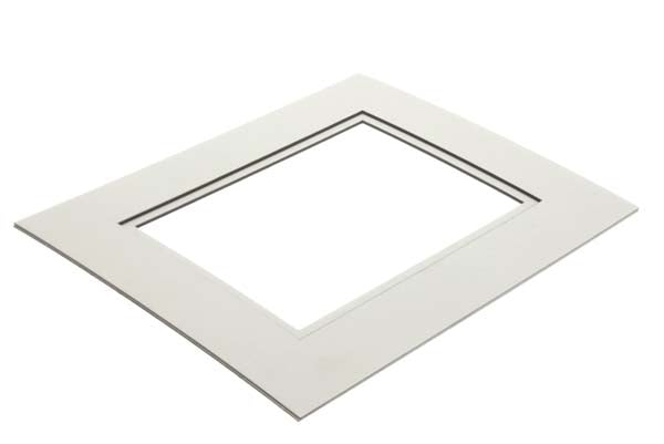 Double Passe Partout Blanc/Noir 20.3 x 27cm pour le découpage intérieur. 27.9 x 35.6cm (10 Pièces) [MD20197]