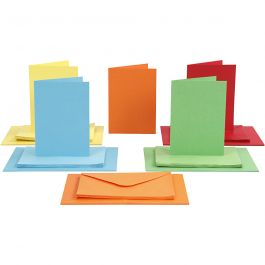 Cartes et enveloppes, dimension carte 10,5x15 cm, dimension enveloppes 11,5x16,5 cm, 110+220 gr, ass. de couleurs, 50 set/ 1 Pq. [HOB-23107]